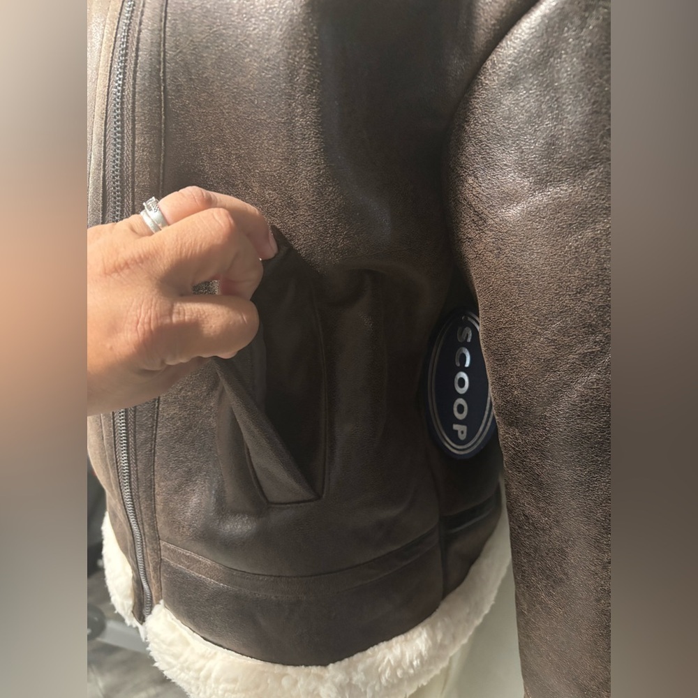Elegant scoop Dark Brown Shearling Leather Jacket - Picture 8 of 13